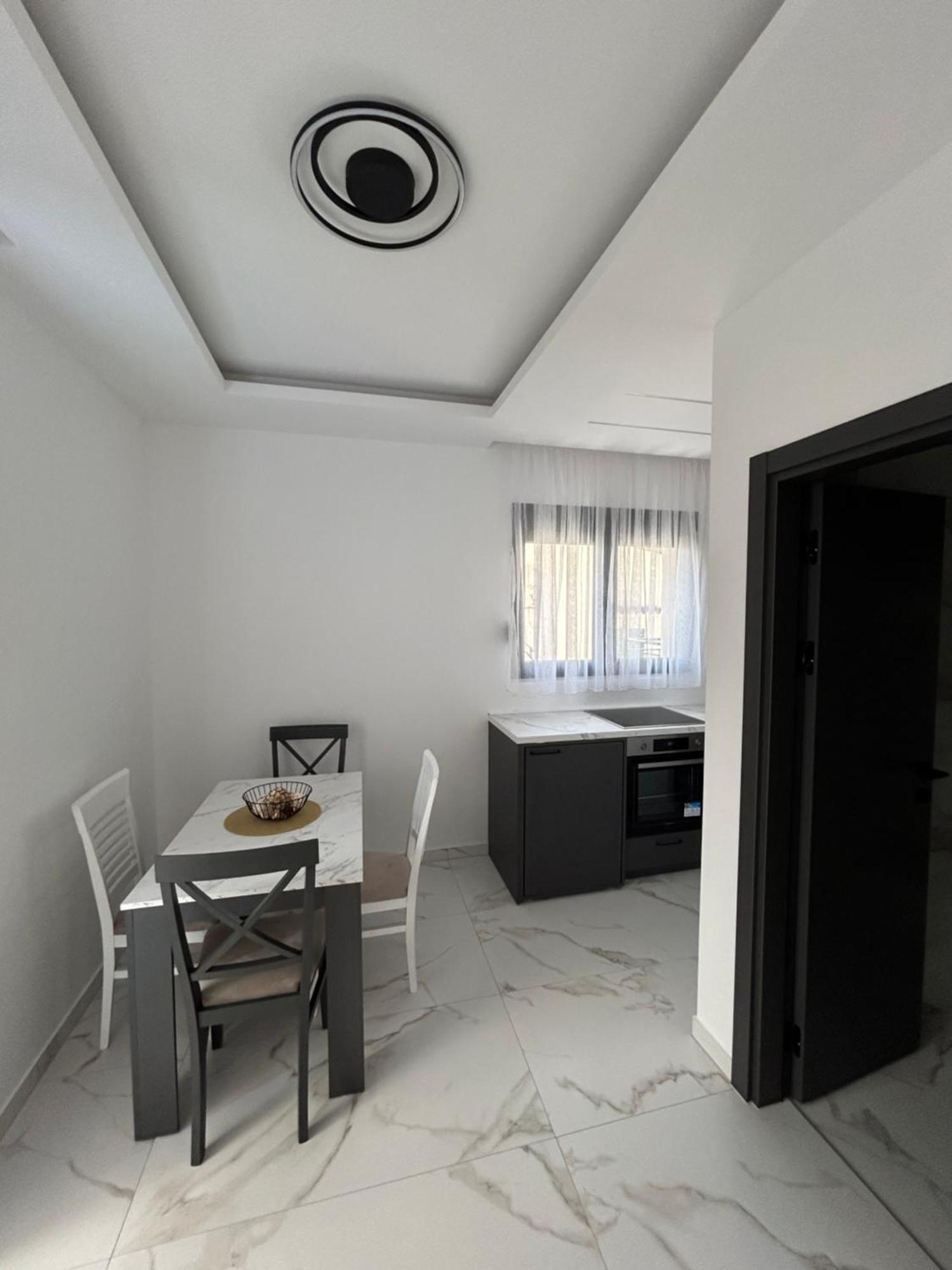 Merlin Prestige Apartments Budva Eksteriør billede